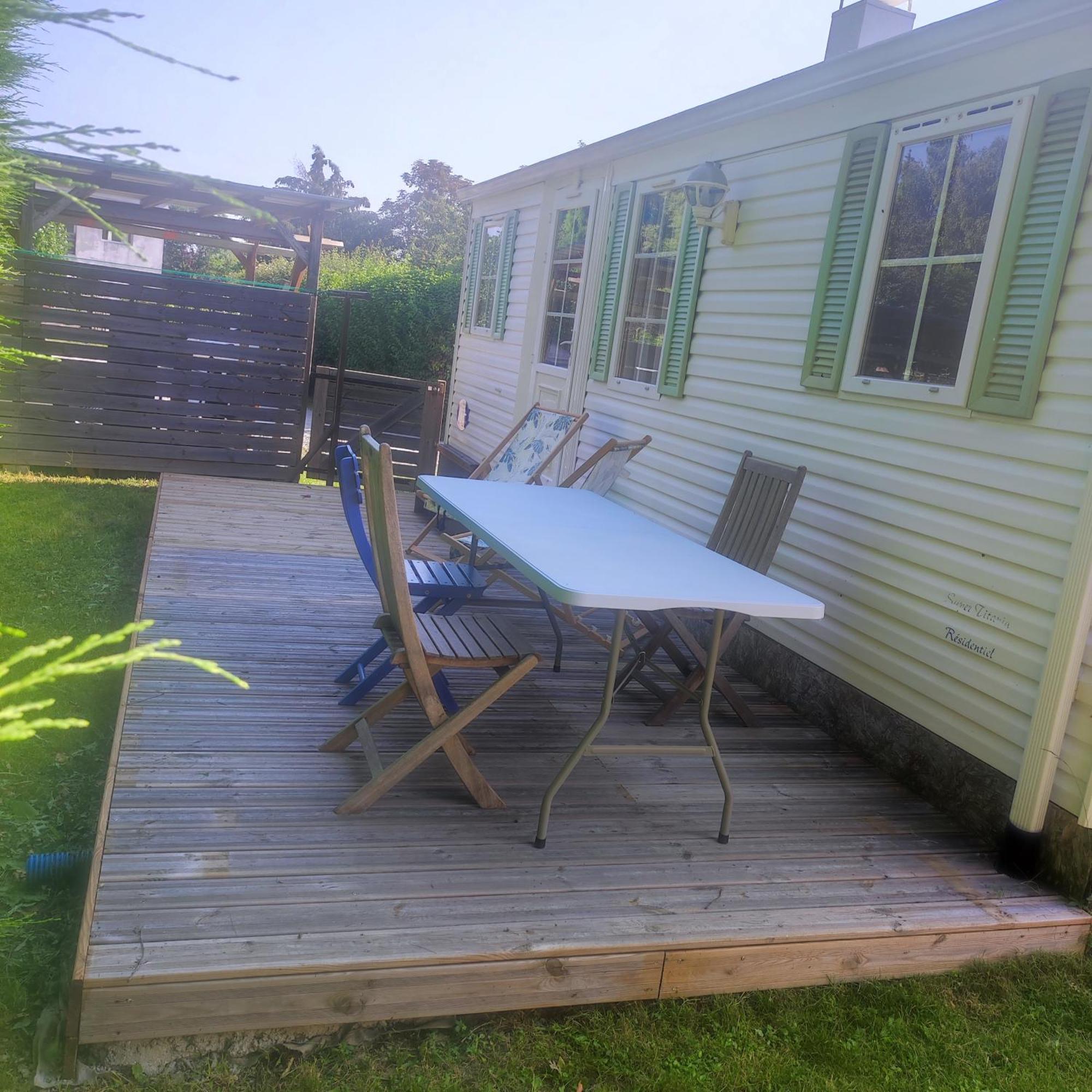 Mobile-home Avec Terrasse *